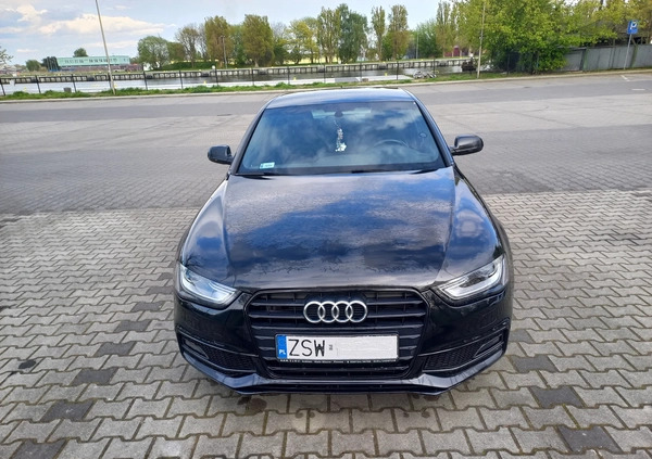 Audi A4 cena 61000 przebieg: 124200, rok produkcji 2014 z Świnoujście małe 67